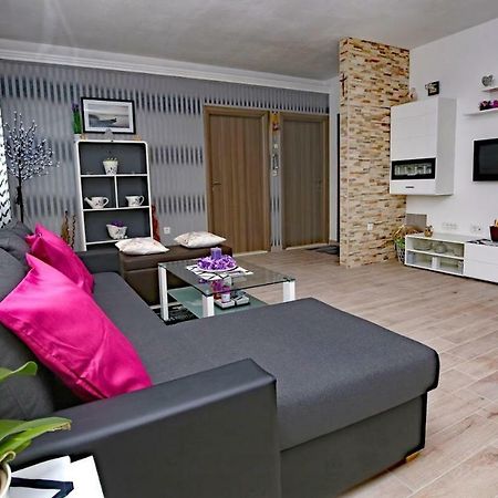 Luciano Apartment Mravince Екстериор снимка