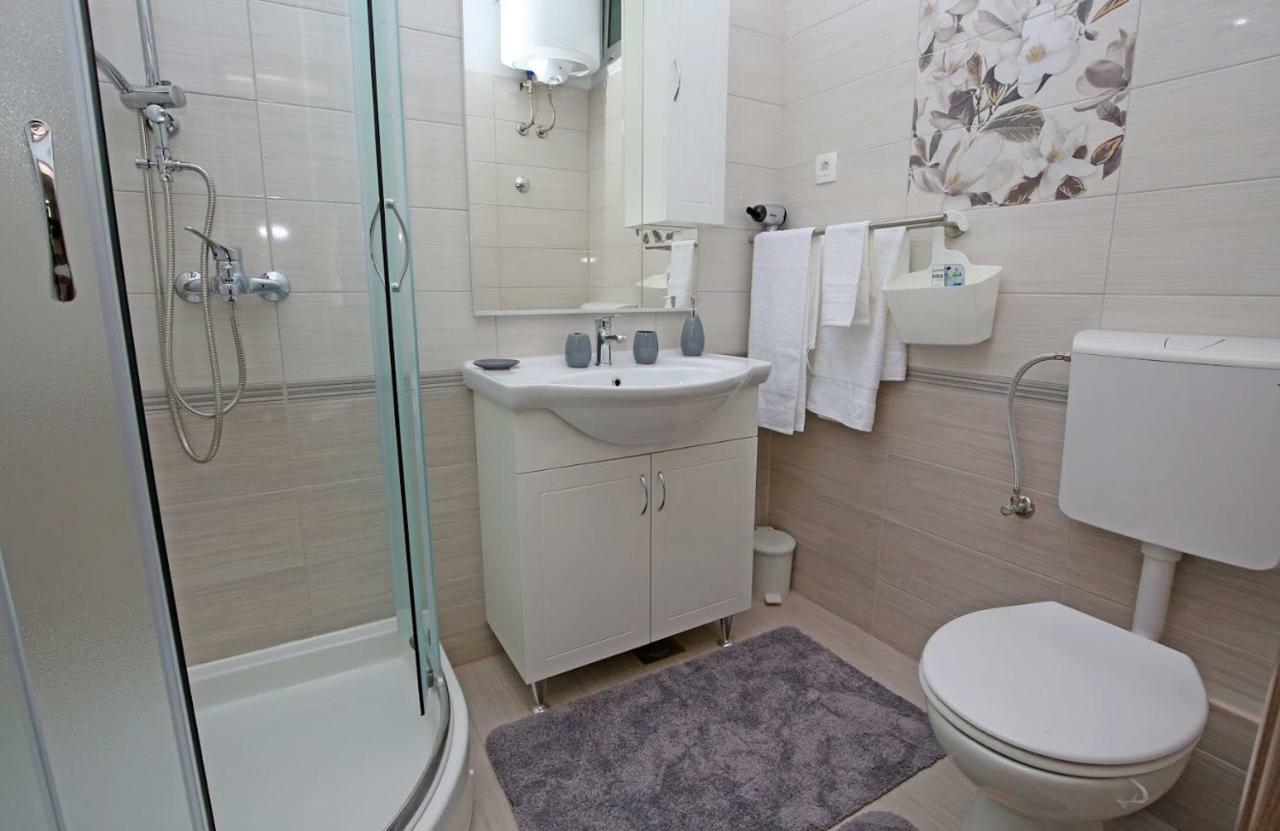Luciano Apartment Mravince Екстериор снимка