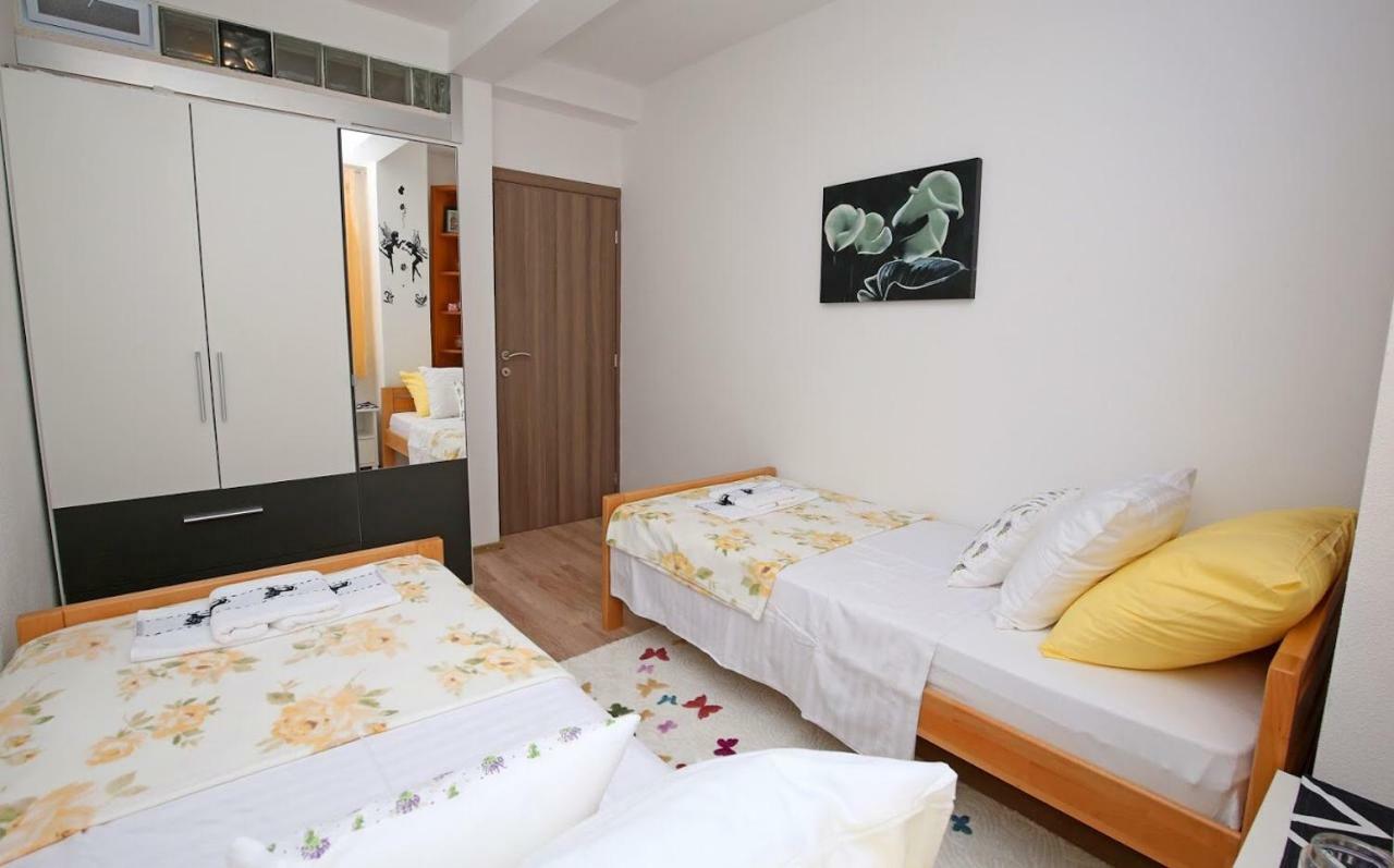 Luciano Apartment Mravince Екстериор снимка