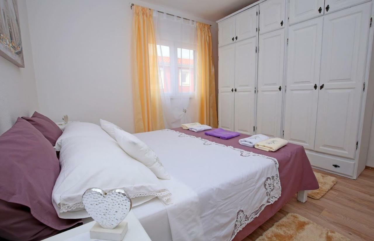 Luciano Apartment Mravince Екстериор снимка